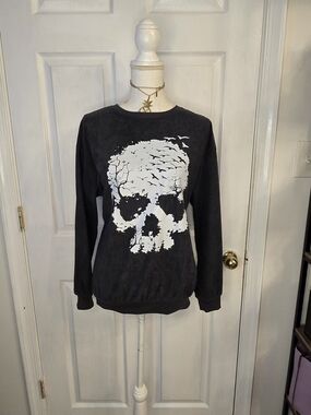 Gray Crewneck Corduroy Sweater White Skull Graphic Halloween Spooky Scary Medium